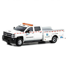 NessiWorld Greenlight 1/64 2018 Chevrolet Silverado 3500 Dually Truck