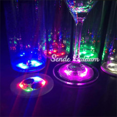 Nessiworld Işıklı Yapışkanlı Bardak Altı Aparatı Ledli 3 Fonksiyonlu 6 cm Çap