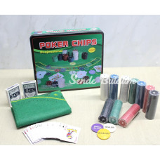 Metal Kutulu 500 Chip Ve 2 Adet İskambil  Kağit Setine Sahip Poker Oyunu Alk3540