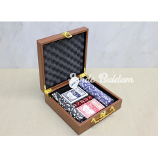 Deri Çantalı 100 Chip Ve 2 Adet İskambil Kağitına Sahip Poker Oyunu Alk4228