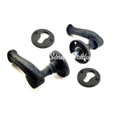 Antika Tarz Dekoratif Pirinç Rozetli Yale Oda Kapı Kolu  49 Mm Oksit